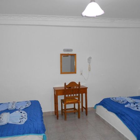 Studios Apartments Kapetanios Perissa  Exterior photo