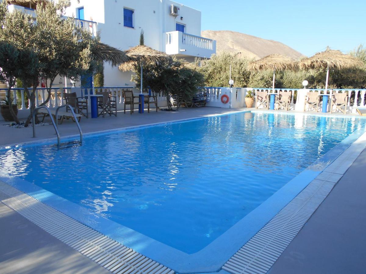 Studios Apartments Kapetanios Perissa  Exterior photo