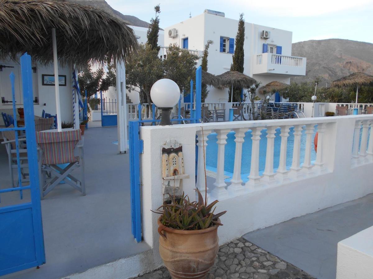 Studios Apartments Kapetanios Perissa  Exterior photo