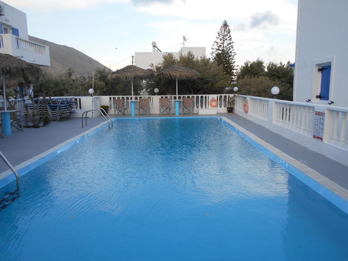 Studios Apartments Kapetanios Perissa  Exterior photo