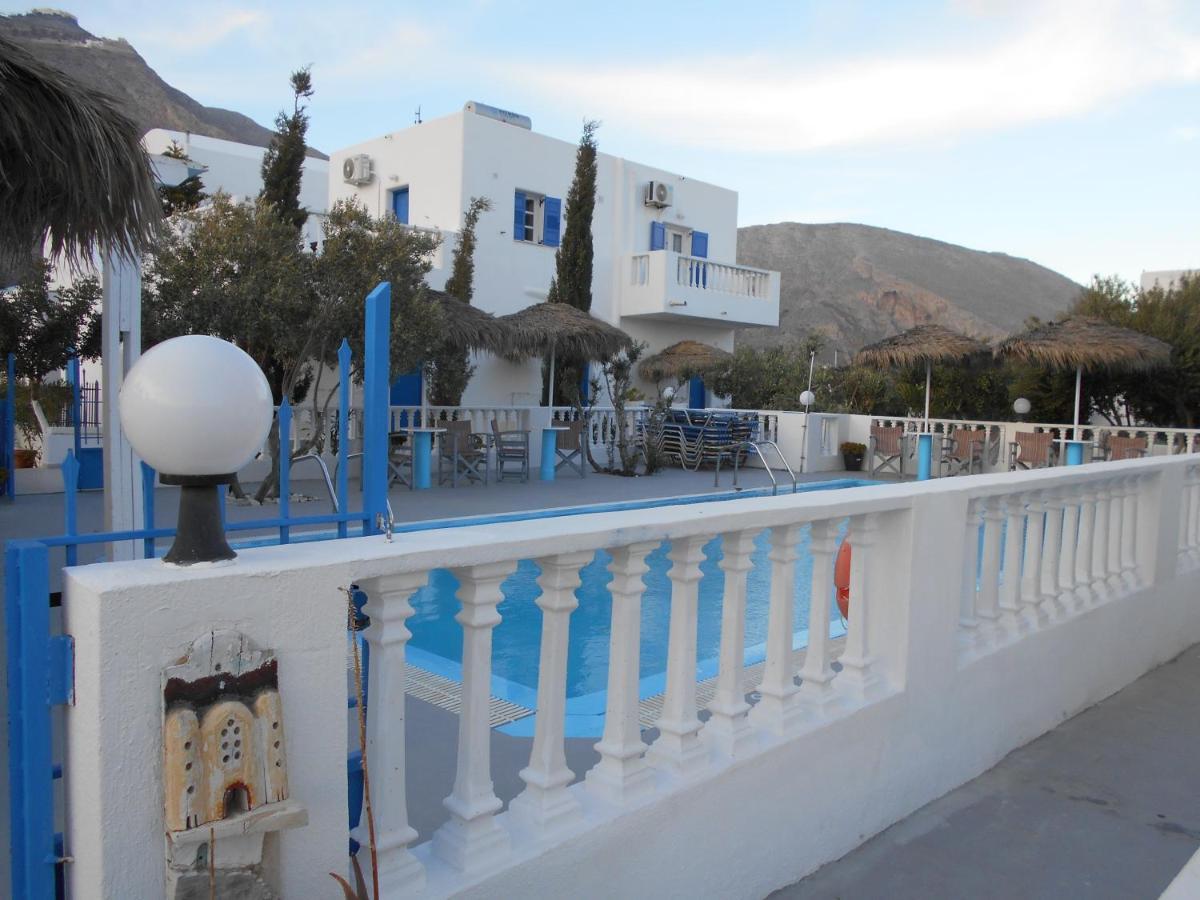 Studios Apartments Kapetanios Perissa  Exterior photo