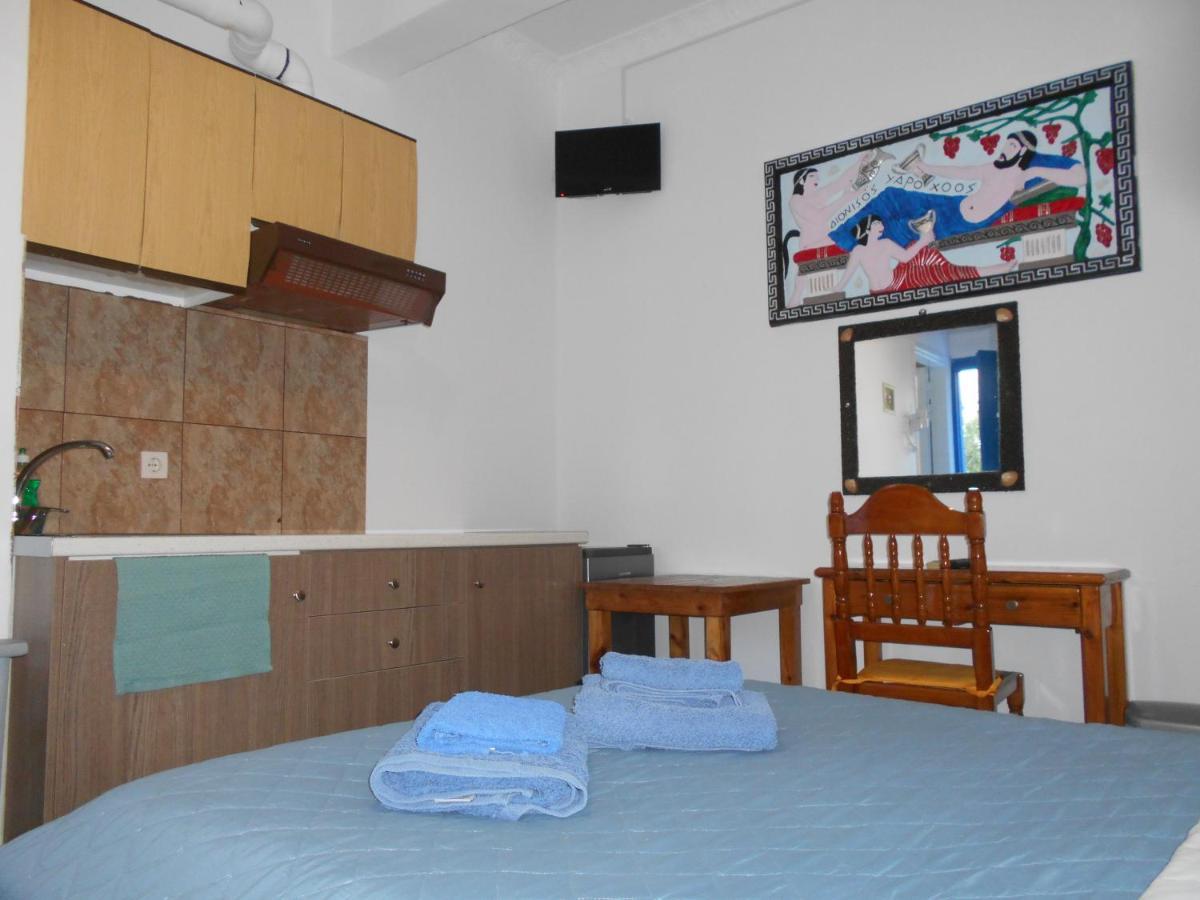 Studios Apartments Kapetanios Perissa  Exterior photo