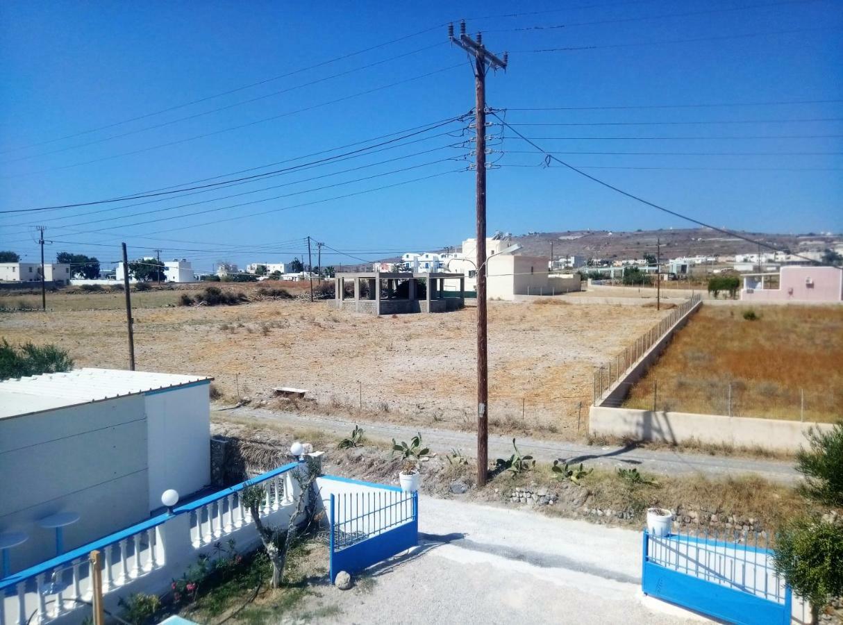 Studios Apartments Kapetanios Perissa  Exterior photo